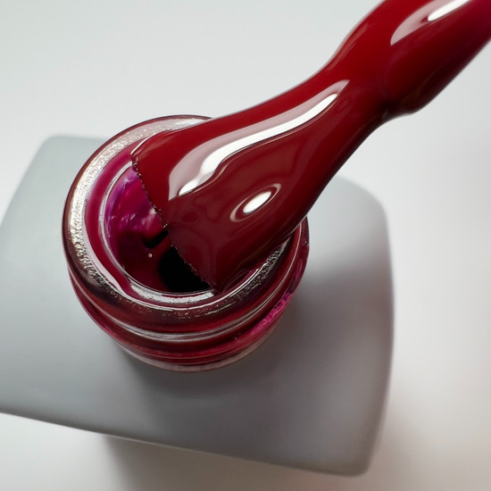 Gel polish Only red 05 8ml